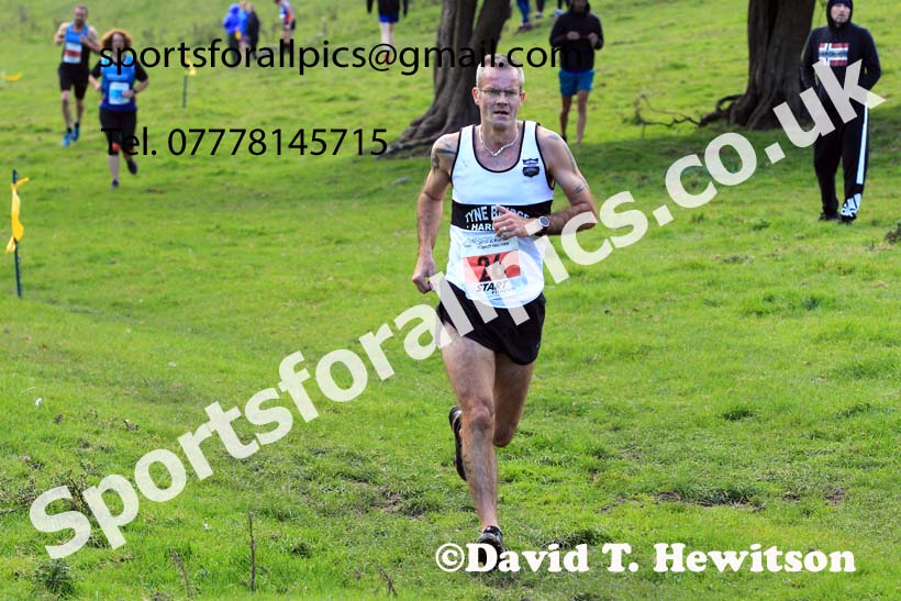 Mens Masters and Mens Under-20s, 2022 NECAA Cross Country Relays, Thornley Hall Farm, Peterlee, County Durham, October 15th. Photo: David T. Hewitson/Sports for All Pics